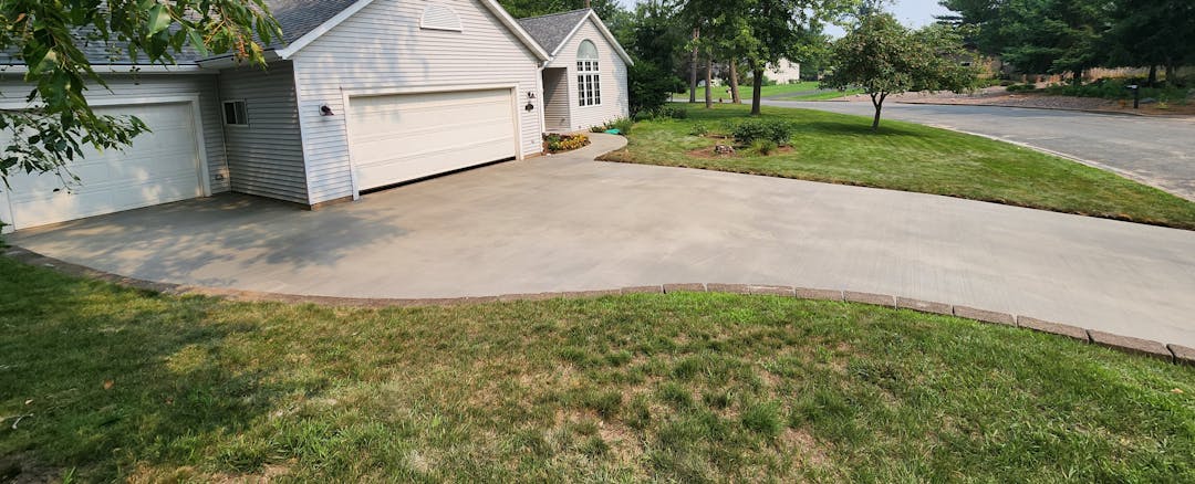 picture of a front driveway of a home