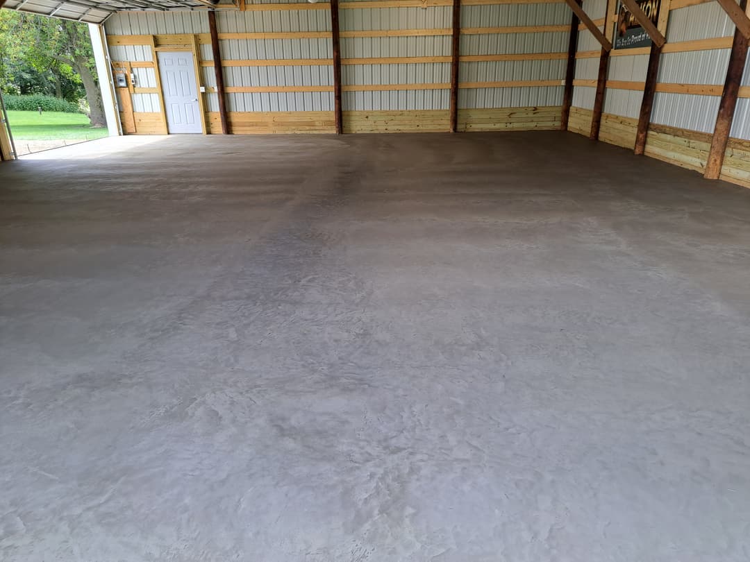 picture of a newly installed commercial concrete driveway